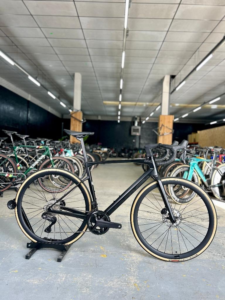 NIEUW BMC Road Machine 01 Di2 Carbon Racefiets, Sport en Fitness, Wielrennen, Nieuw, Ophalen