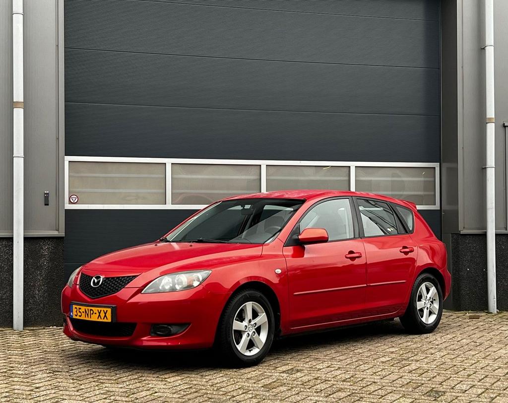 Mazda 3 Sport 1.6 Touring bj.2004 Airco|Trekh|Apk 1-2027., Auto's, Grijs, 172 g/km, Rood, Handgeschakeld