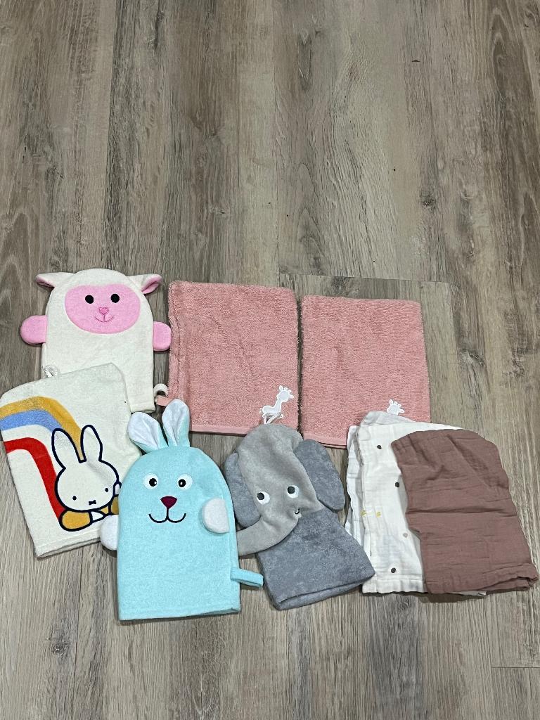 Lots gants de toilette bébé, Enlèvement, Neuf, Serviette