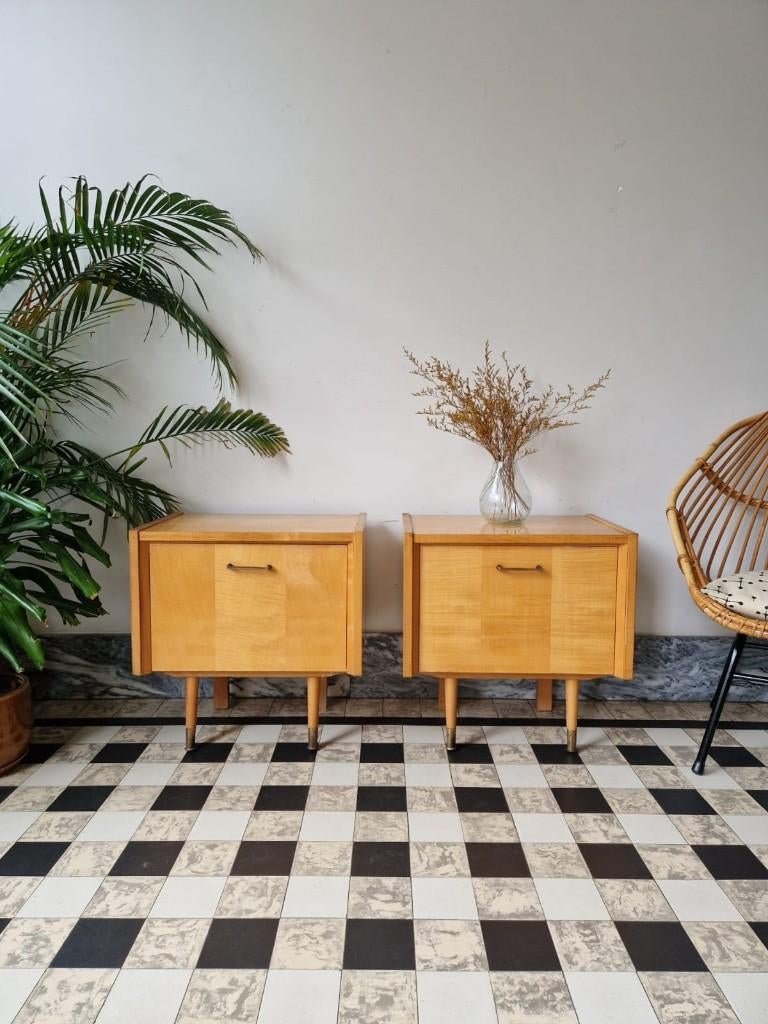 Vintage midcentury nachtkastjes | kastjes | sixties | retro, Huis en Inrichting, Slaapkamer | Nachtkastjes, Gebruikt, Minder dan 55 cm