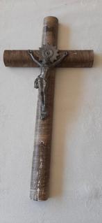 Antiek kruisbeeld, Collections, Religion, Enlèvement ou Envoi