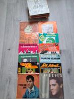 Lot de 44 singles avec billets pour le juke-box., Envoi