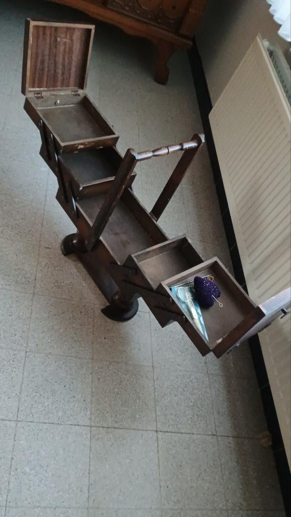 Naai kastje met laden, Antiek en Kunst, Ophalen