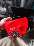 Chargeur milwaukee, Bricolage & Construction, Enlèvement, Comme neuf