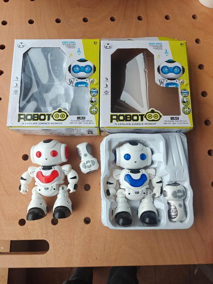 RC Robo dansrobot / robot danseur télécommandé, Kinderen en Baby's, Speelgoed | Actiefiguren, Zo goed als nieuw, Ophalen