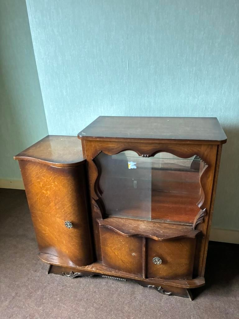 Klein kastje met vitrine, Antiek en Kunst, Ophalen