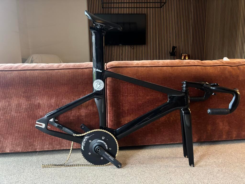 BXT Piste, Ophalen, Carbon