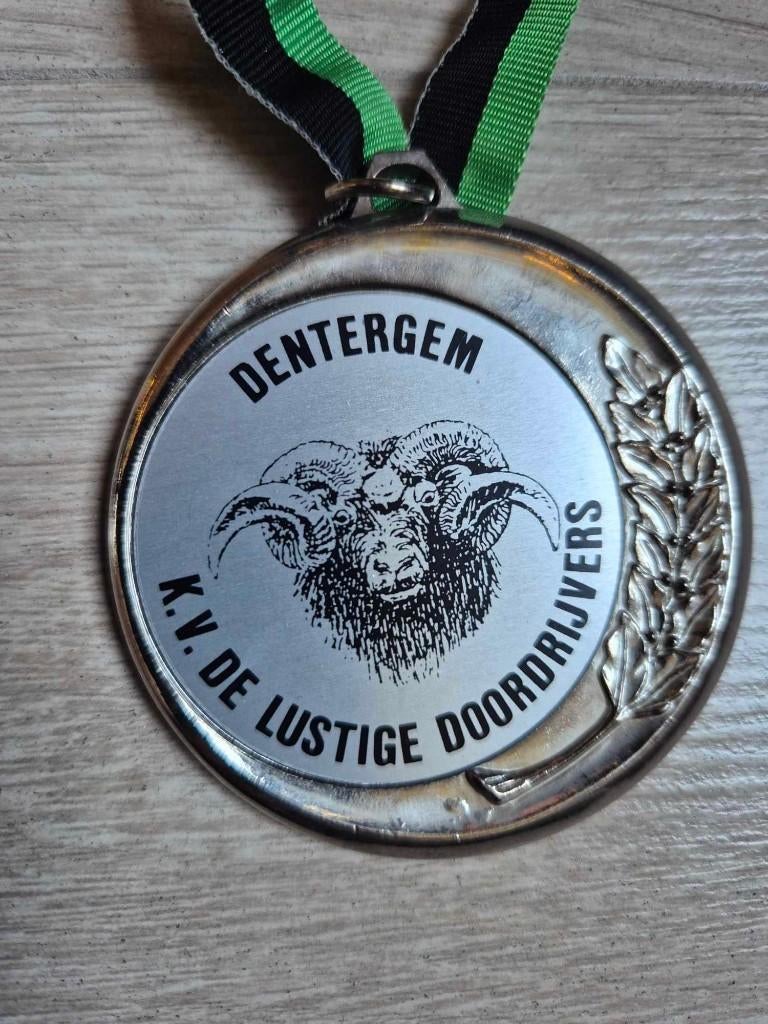 Carnaval medaille KV de lustige doordrijvers Dentergem, Enlèvement ou Envoi