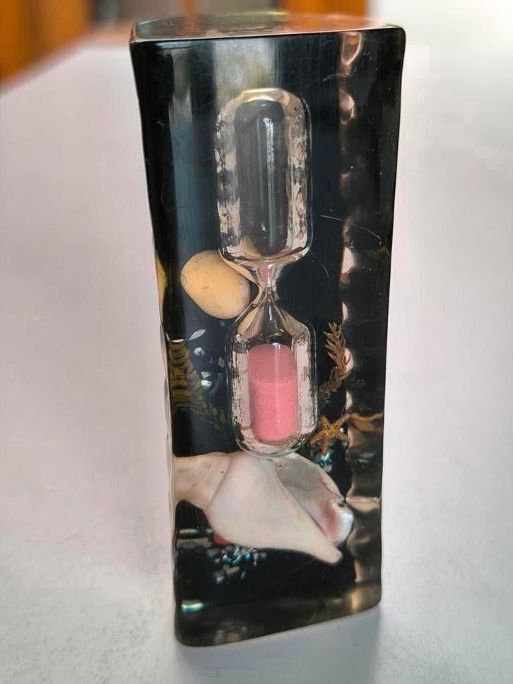 Vintage zandloper in lucite omhulsel, Ophalen of Verzenden