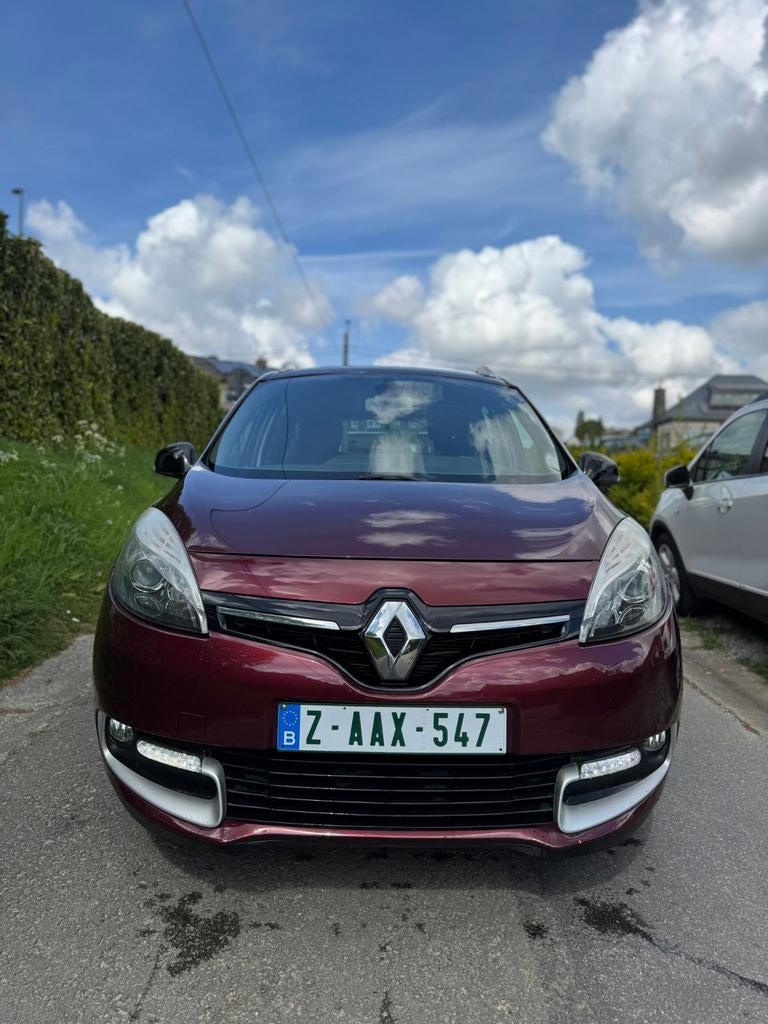 Option complète en édition limitée Renault Grand Scenic, Autos, Achat, Euro 6, Carnet d'entretien, Particulier