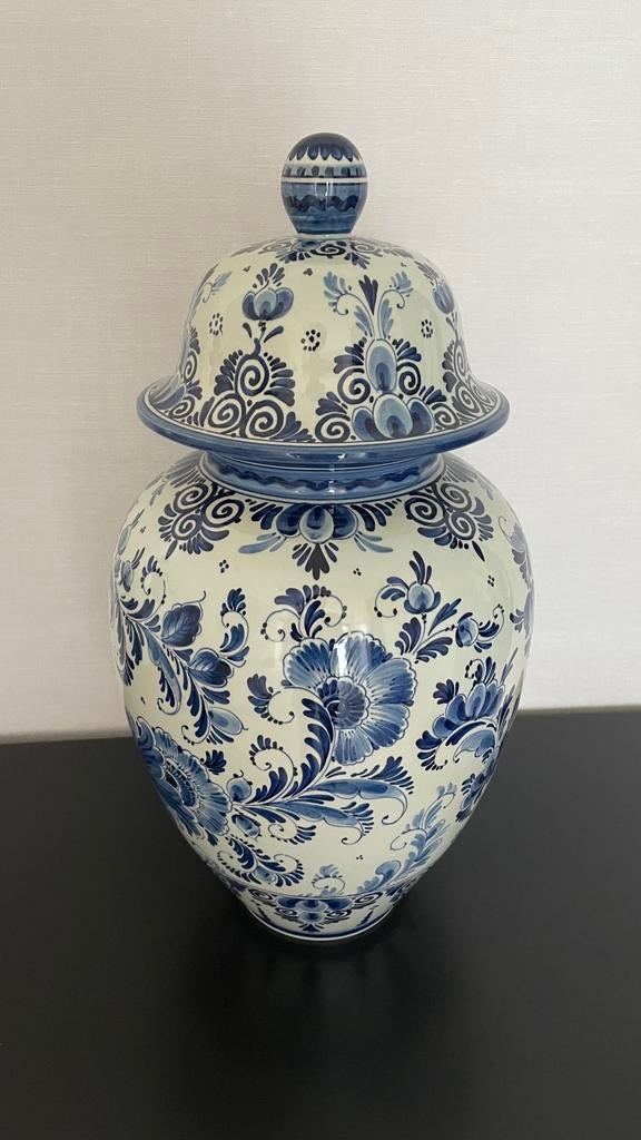 Delfts blauwe vaas met stolp handgeschilderd-volledig intact, Antiek en Kunst, Ophalen
