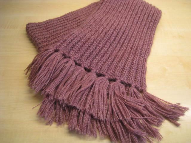 Gebreide sjaal, paars, 164x18cm, met franjes, zacht, nieuw!!, Kleding | Dames, Mutsen, Sjaals en Handschoenen, Sjaal, Ophalen