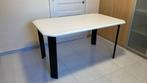Stevige witte keukentafel met zwarte poten, Huis en Inrichting, Ophalen, Gebruikt