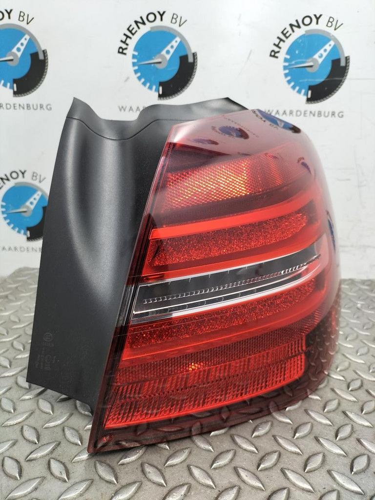 MERCEDES GLA CLASS 156 GLA200 Premium Plus  ACHTERLICHT R 15, Auto-onderdelen, Verlichting, Gebruikt, ARN erkend, Stiba lid, Erkend duurzaam