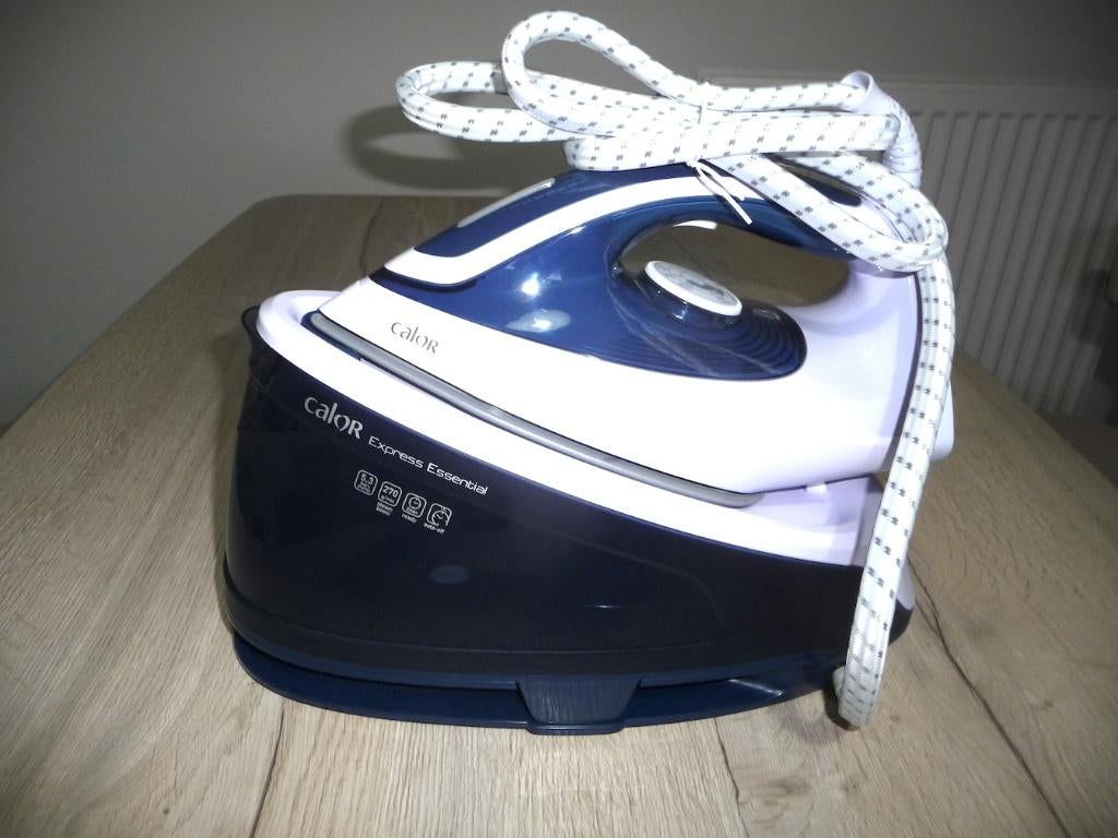 CALOR Express Essential SV6116C0 - NEUF, Enlèvement ou Envoi, Neuf, Fer à repasser avec cordon