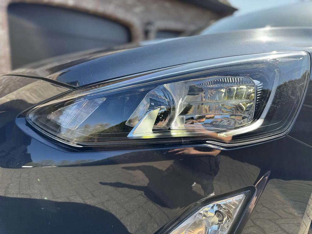 Ford Focus | CLIPPER | FULL LED | NAVI | CARPLAY | CAMERA |, Focus, Gebruikt, 4 cilinders, Blauw