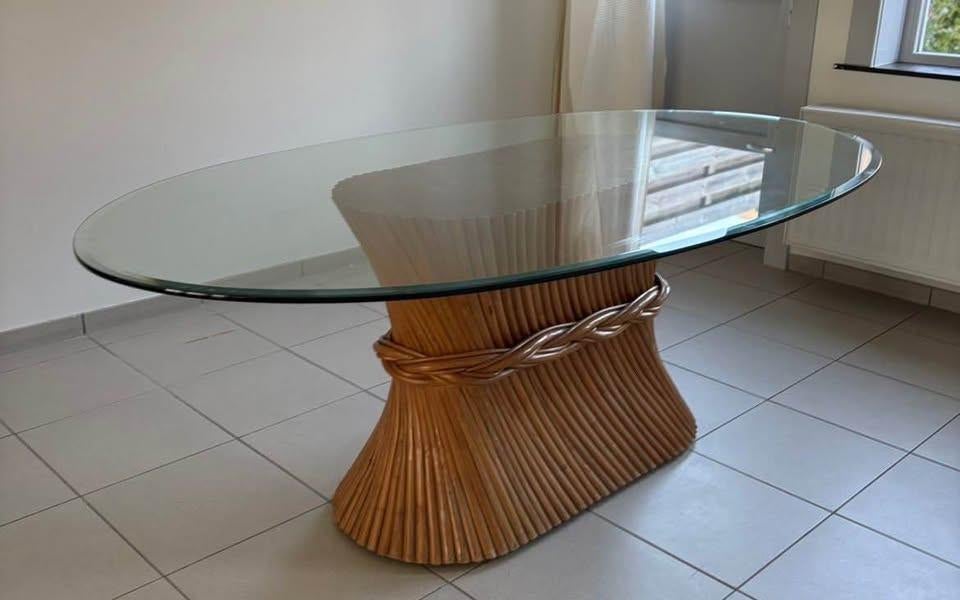 Ovale glazen eettafel met design onderstel, Huis en Inrichting, Tafels | Eettafels, Zo goed als nieuw, 100 tot 150 cm, 200 cm of meer