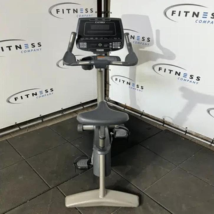 Cybex - 750c - Upright Bike, Sports & Fitness, Équipement de fitness, Utilisé, Autres types, Bras, Jambes, Pectoraux, Abdominaux
