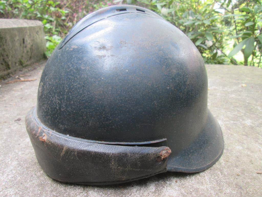 Franse helm gemotoriseerde troepen Jeanne d`arc 1945., Verzamelen, Ophalen of Verzenden