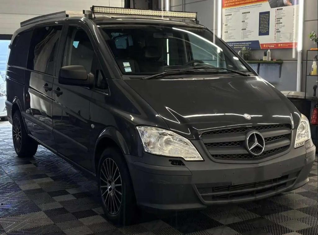 Mercedes-Benz Vito 3.0 CDI V6 AUTOMAAT DUBBELE CABINE 6-ZITP, Auto's, Automaat, Monovolume, Gebruikt, Zwart