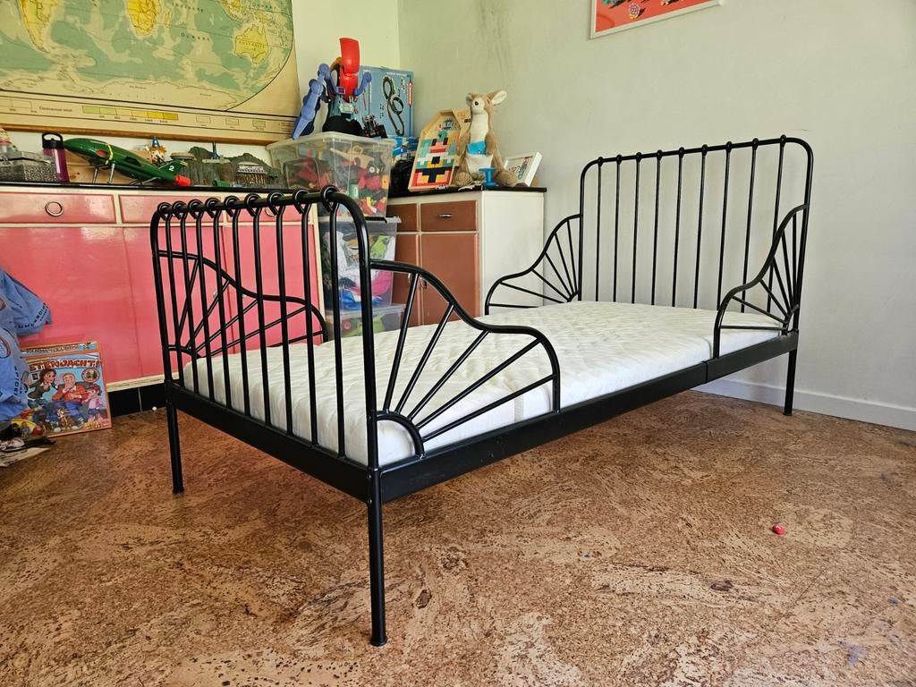 Meegroeibed, mét matras en lattenbodem (zwart), Ophalen, Lattenbodem