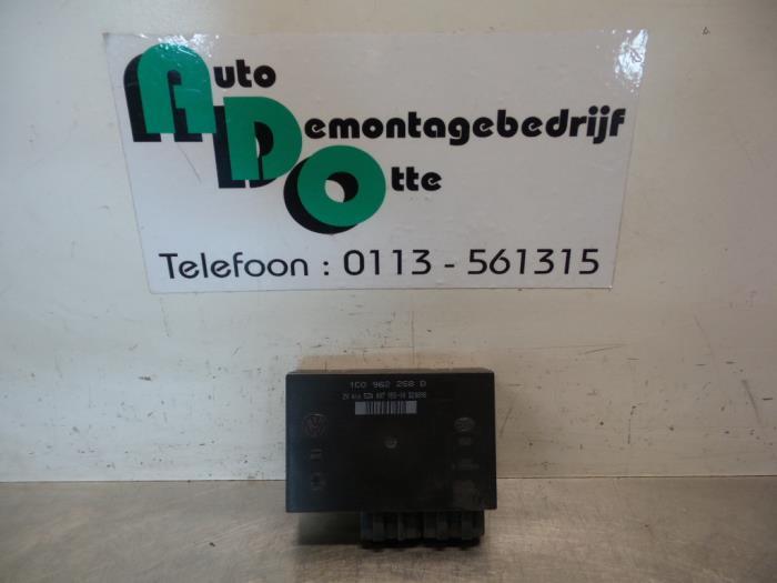 Centrale Deurvergrendelings Module van een Volkswagen Golf (, Auto-onderdelen, Overige Auto-onderdelen, Volkswagen, Gebruikt, 3 maanden garantie