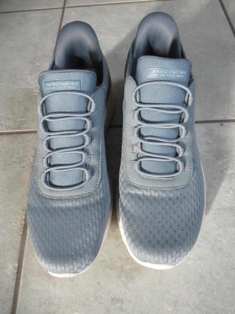 Lichtblauwe slip-ins sneakers van Sketchers, zgan, Kleding | Dames, Schoenen, Ophalen, Blauw, Sketchers, Zo goed als nieuw