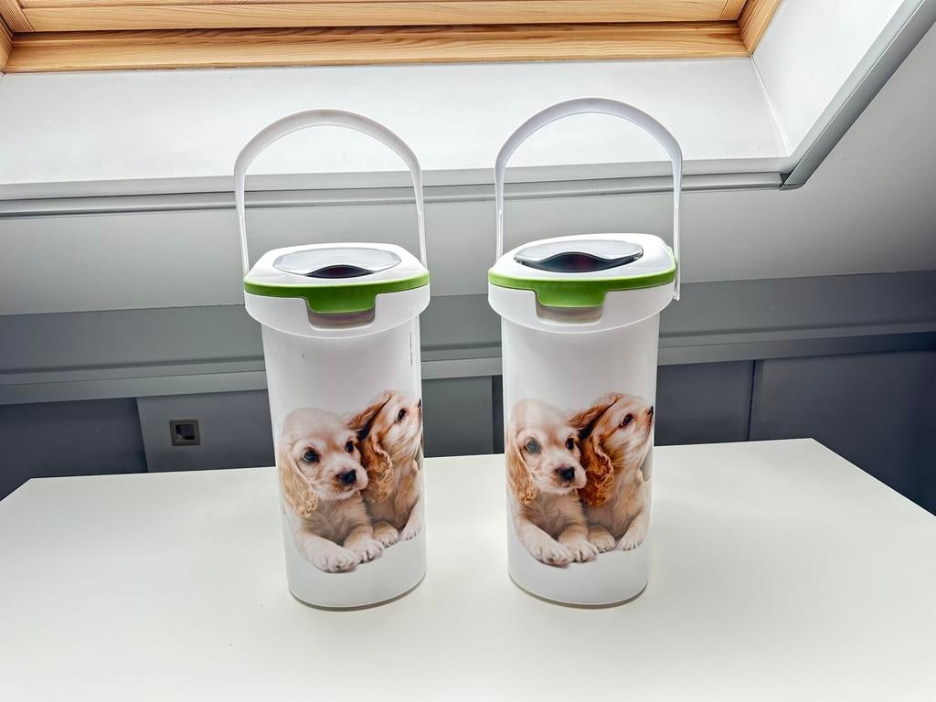 Curver hondenvoer, Ophalen, Zo goed als nieuw