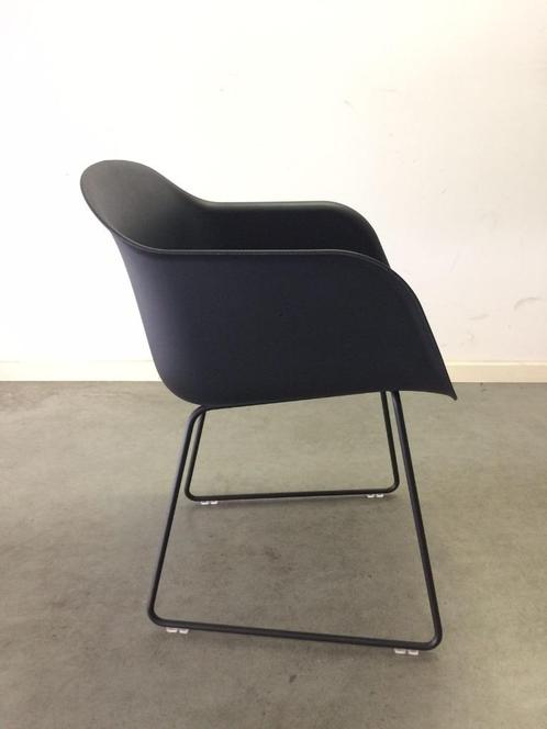 Muuto Fiber armstoelen 2 stuks, Huis en Inrichting, Overige Huis en Inrichting, Nieuw, Ophalen