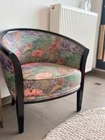 Bloemen gestoffeerde stoel, Enlèvement