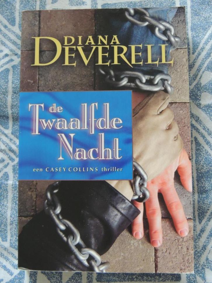 De Twaalfde Nacht van Diana Deverell, Boeken, Thrillers, Zo goed als nieuw, Amerika, Ophalen
