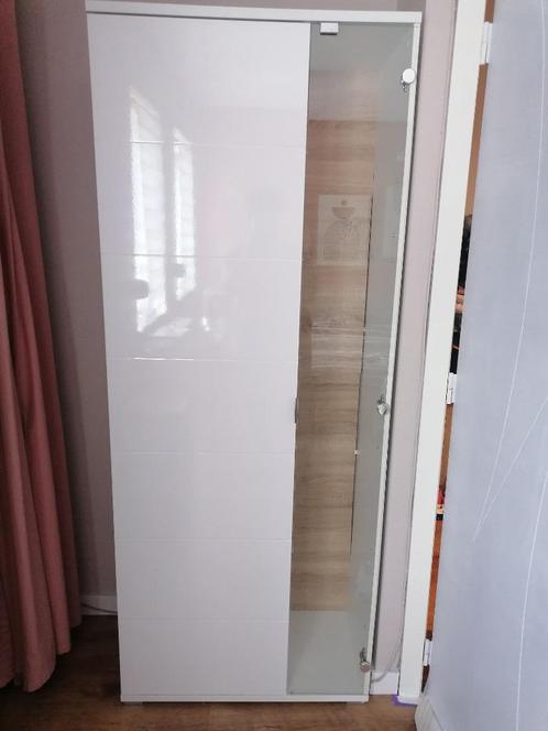 À DONNER ARMOIRE VITRINE URGENT!!!, Maison & Meubles, Armoires | Vitrines, Utilisé, 150 à 200 cm, 50 à 100 cm, 25 à 50 cm, Avec porte(s)