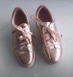 Rosé kleurige sneakers met plateau zool maat 37, Kleding | Dames, Schoenen, Ophalen of Verzenden, Zo goed als nieuw, Sneakers