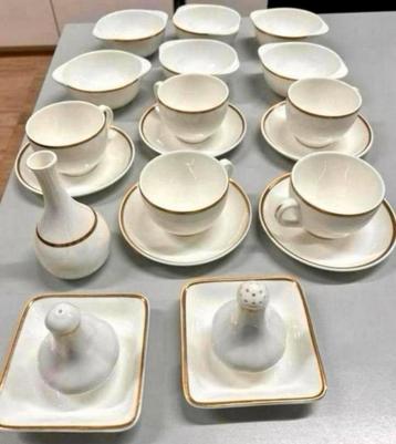 Wedgwood Insignia - Antiek Servies wit goud Hotelware white beschikbaar voor biedingen