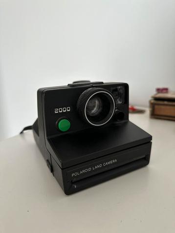 Vintage Polaroid 2000 land camera