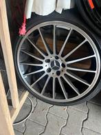 Mercedes-Bens  velgen met winterbanden, Pneus hiver, Véhicule de tourisme, Utilisé, Jante(s)