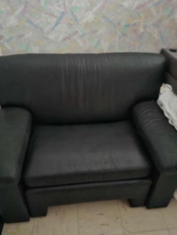 Zwarte Zetelbed – Compact en Praktisch voor Eén Persoon beschikbaar voor biedingen