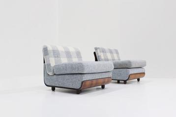 Set vintage italiaanse design fauteuils 1970s disponible aux enchères