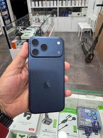  iPhone 17 Pro Max – 256 Go – Bleu – Neuf scellé beschikbaar voor biedingen