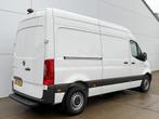 Mercedes-Benz eSprinter 55kWh L2H2 Automaat AC Camera Stoelv, Auto's, Bestelwagens en Lichte vracht, Stof, Gebruikt, Zwart, Wit