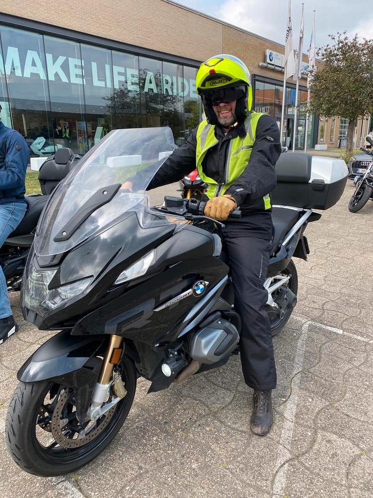 chauffeur A, B, BE, CE en heftruckchauffeur, Diensten en Vakmensen, Koeriers, Chauffeurs en Taxi's, Chauffeursdiensten
