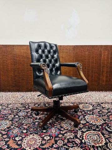 Engels Klassiek Chesterfield Bureaustoel beschikbaar voor biedingen