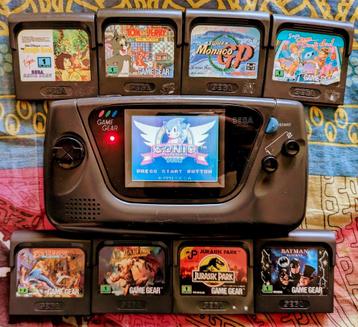 Salut je mets a vendre ma Sega game Gear avec 10  jeux  beschikbaar voor biedingen