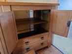 Vintage Oak Cabinet (with Key)., Antiek en Kunst, Ophalen