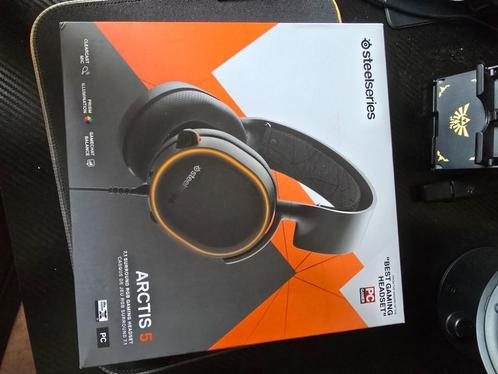 SteelSeries Arctis 5 (noir), Computers en Software, Headsets, Gebruikt, Bedraad, Gaming headset, Inklapbare microfoon, Mute-functie