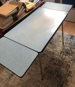 Vintage eettafel in witte Formica in originele staat, Huis en Inrichting, Zo goed als nieuw