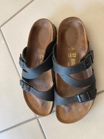Birkenstock slippers beschikbaar voor biedingen
