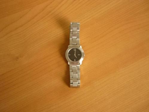 Zilverkleurige horloge met zwarte bloem case van S. Oliver, Bijoux, Sacs & Beauté, Bracelets, Enlèvement ou Envoi