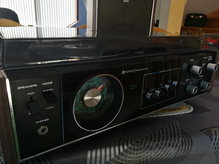 Nivico (JVC) MSL-501L uit 1970 met originele luidsprekers, Antiquités & Art, Antiquités | TV & Hi-Fi, Enlèvement
