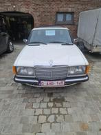 Mercedes 300D, Auto's, Oldtimers, Te koop, Berline, Blauw, Stof